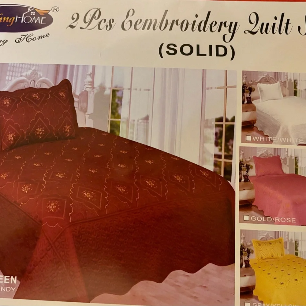 BEDDING Bedspread Burgundy w/Gold Embroidered Design w/1 Pillow cover Size Twin - Picture 1 of 4